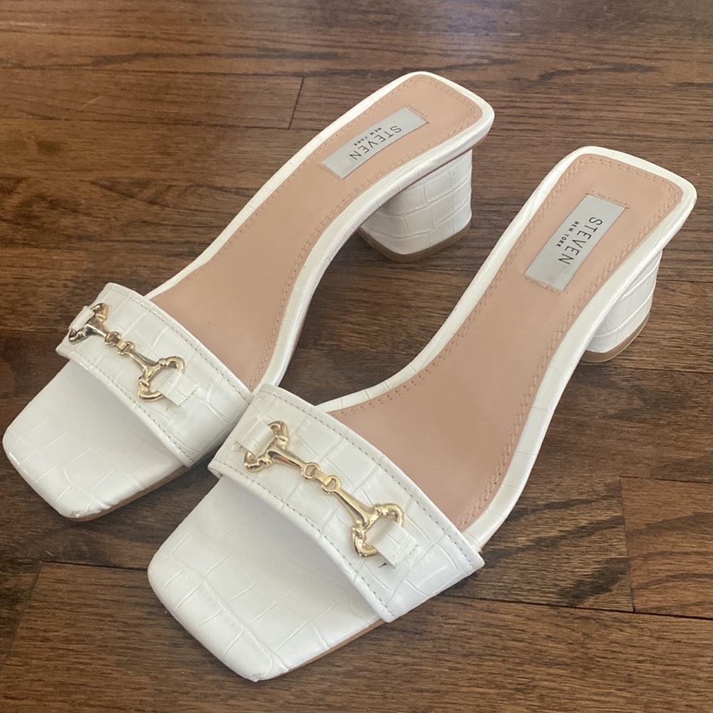 Steve Madden white croc chunky kitten heel open toe gold hardware size 9.5